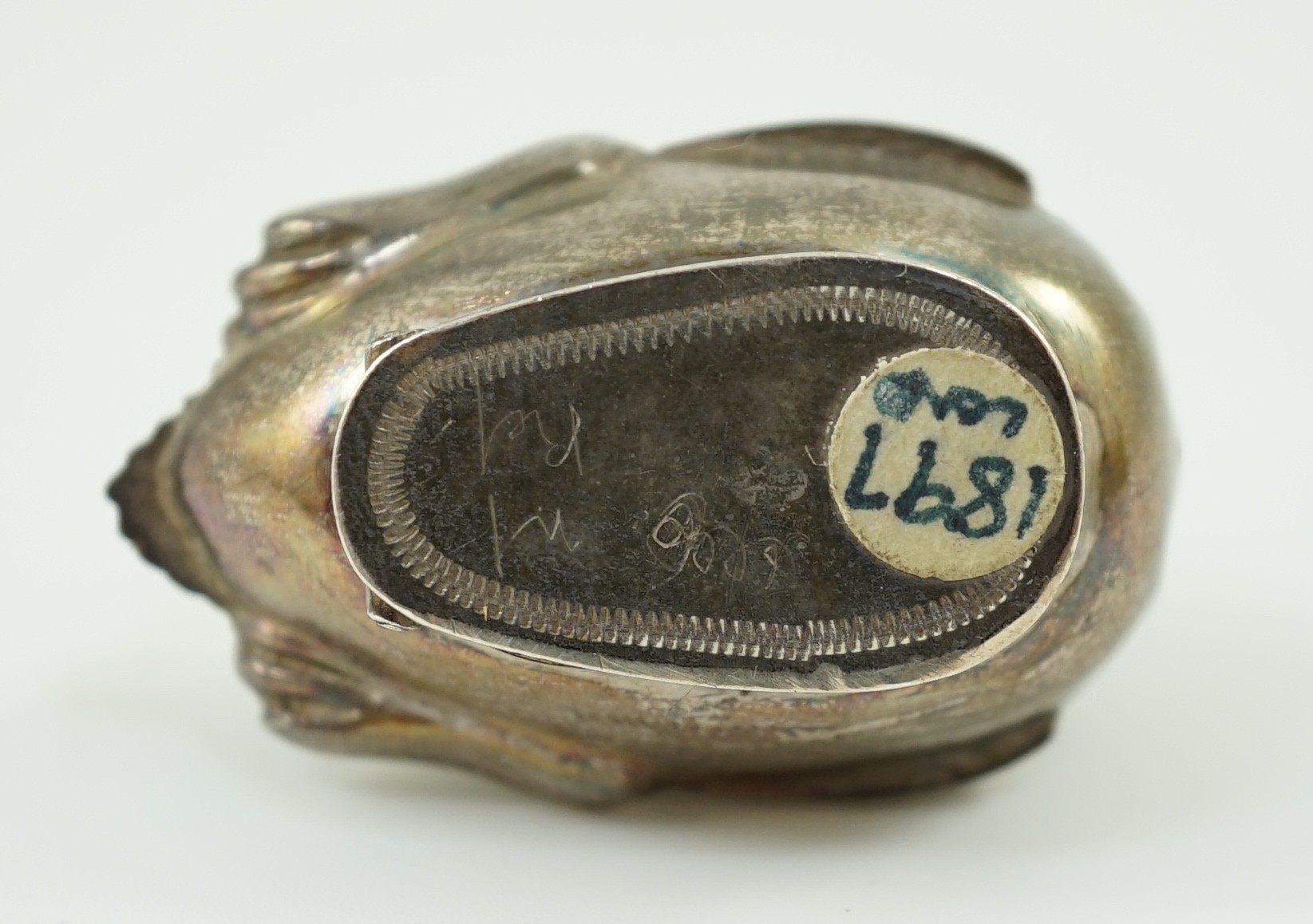 A late Victorian Dutch silver novelty vinaigrette, modelled as a swan, import marks for Samuel Boyce Landeck
